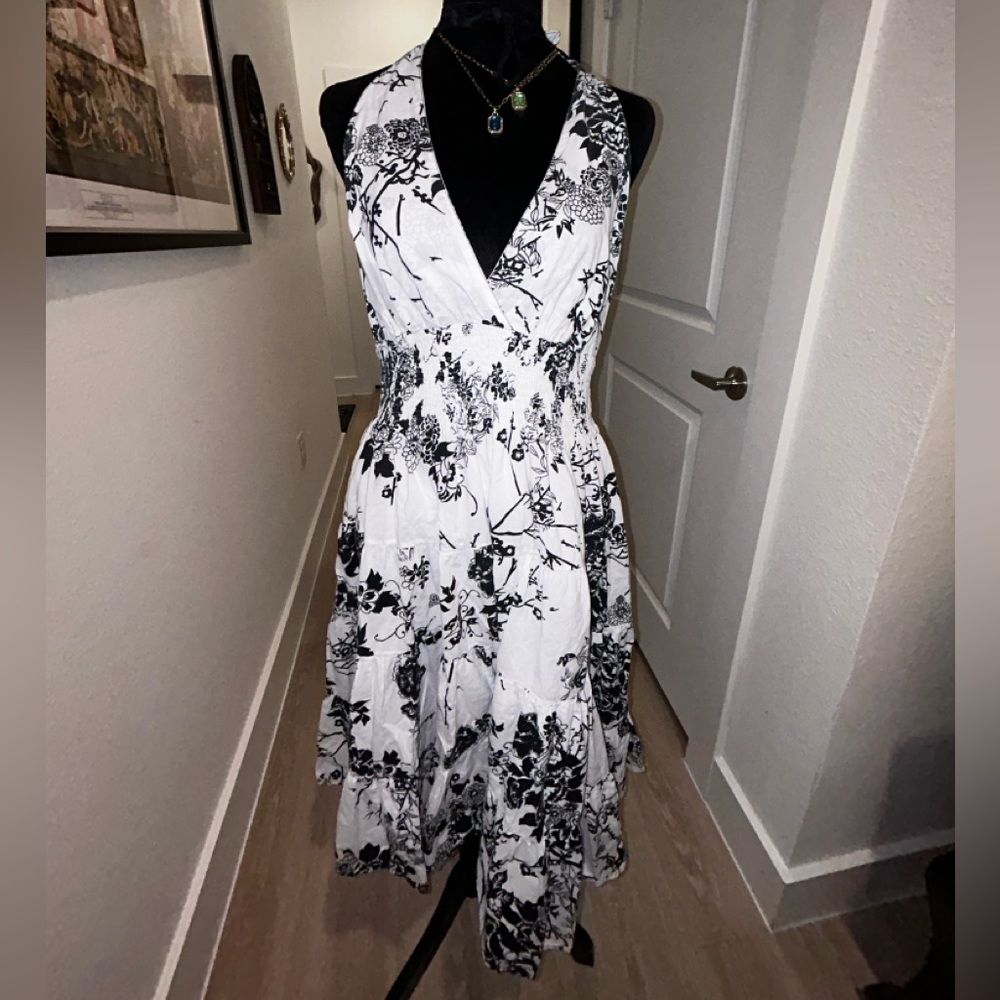 Vintage Y2K Black & White Backless Halter Midi Dress